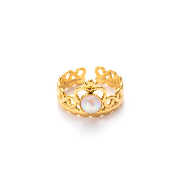 Wholesale Titanium Steel Crown Heart Shape Ring With 18K Gold Plating For Women