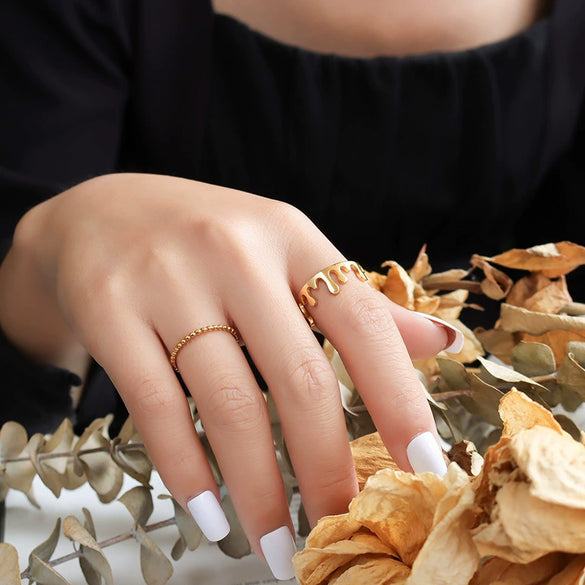 Wholesale Titanium Steel Crown Shaped Ring For Women With Electroplating Treatment