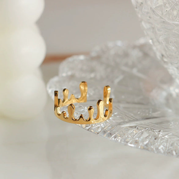 Wholesale Titanium Steel Crown Shaped Ring For Women With Electroplating Treatment