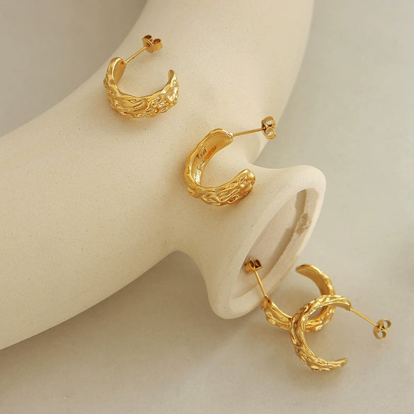 Wholesale 316L Stainless Steel Cshaped Earrings With 18K Gold Plated Retro And Elegant Personality Style