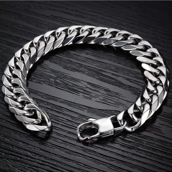 Wholesale Titanium Steel Cuban Chain Double Buckle Grinding Men's Necklace With Baking Paint Treatment And Letters Numbers Text Pattern