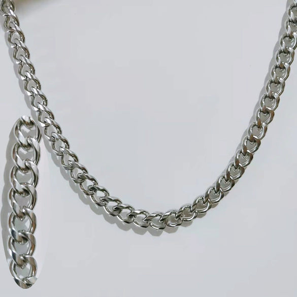 Wholesale Titanium Steel Cuban Hip Hop Geometric Punk Unisex Necklace With Electroplating And Snake Bone Chain