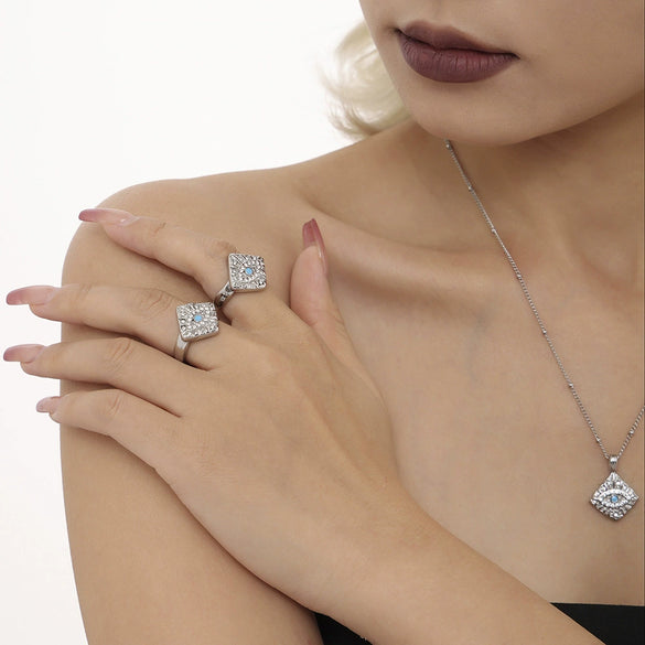 Wholesale Titanium Steel Czech Diamond Magic Eye Block Pendant Collarbone Necklace For Women Pvd Plated 18K Gold Fashion Style