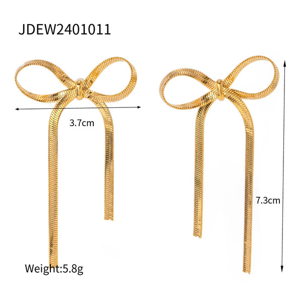 Wholesale Titanium Steel Earrings With Geometric Pattern And 18K Gold Plated Electroplating For Women