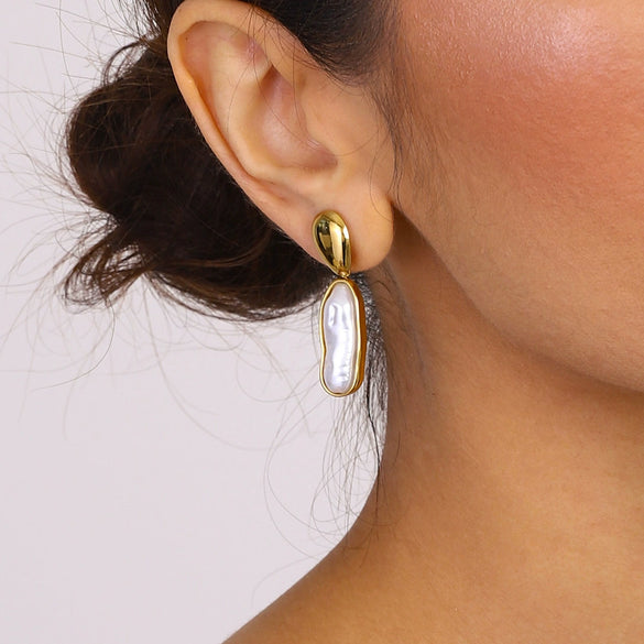 Wholesale Titanium Steel Earrings With Pearl Geometric Design Electroplated For Women