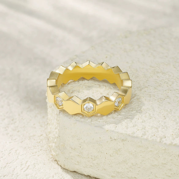 Wholesale Titanium Steel Electroplated Geometric Honeycomb Light Luxury Unisex Ring