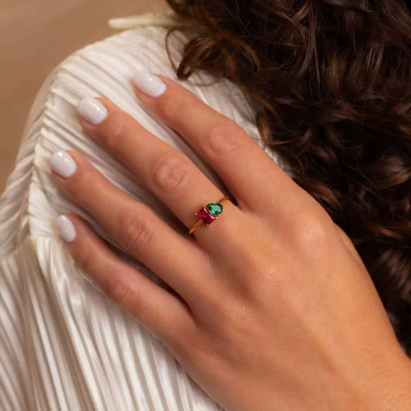 Wholesale Titanium Steel Electroplated Geometric Retro Unisex December Birthstone Ring With Color Preservation