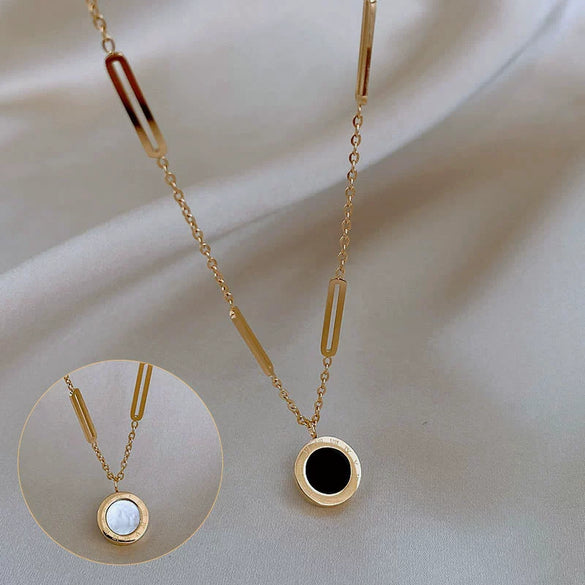 Wholesale Titanium Steel Electroplated 18K Gold Color Doublesided Black And White Roman Numerals Ushape Pendant Ochain Necklace For Women