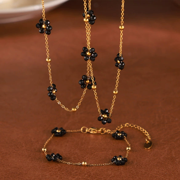 Wholesale Titanium Steel Electroplated 18K Gold Daisy Necklace And Bracelet Set For Women Fashion Plant Flowers Style