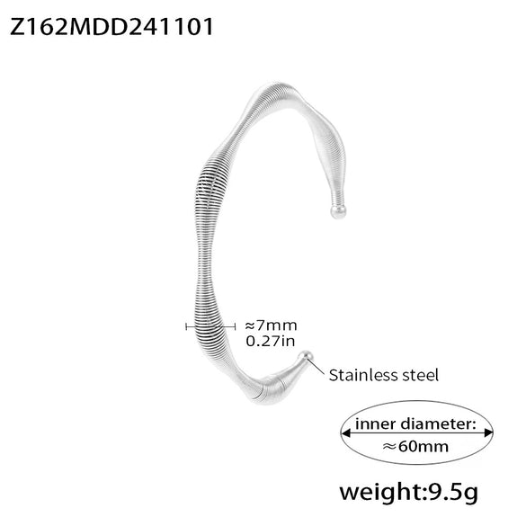 Wholesale 316L Stainless Steel Fashion Simple Spiral Pattern Women's Electroplating Bracelet