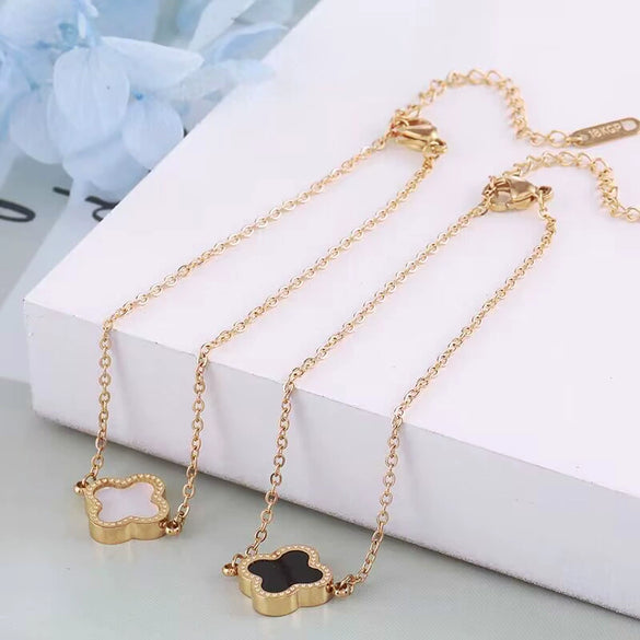 Wholesale Titanium Steel Flower Clover Doublesided Electroplated Waterproof Sweatproof Colorfast Women's Bracelet