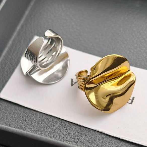 Wholesale Titanium Steel Geometric Asymmetrical Women's Ring Electroplated Retro Cool Style