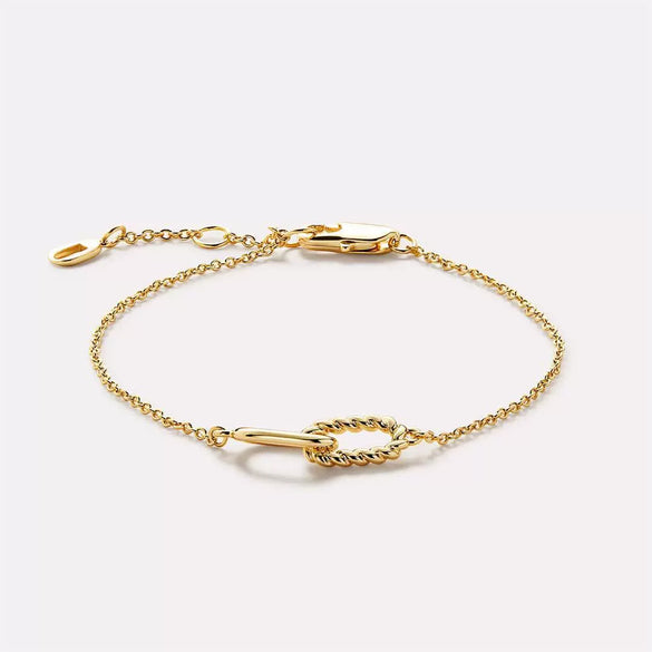 Wholesale Titanium Steel Geometric Double Loop Interlocking Circle Pendant Clavicle Chain Necklace For Ladies