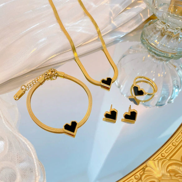 Wholesale Titanium Steel Geometric Fashion Minimalist Electroplated Pendant Necklace For Unisex
