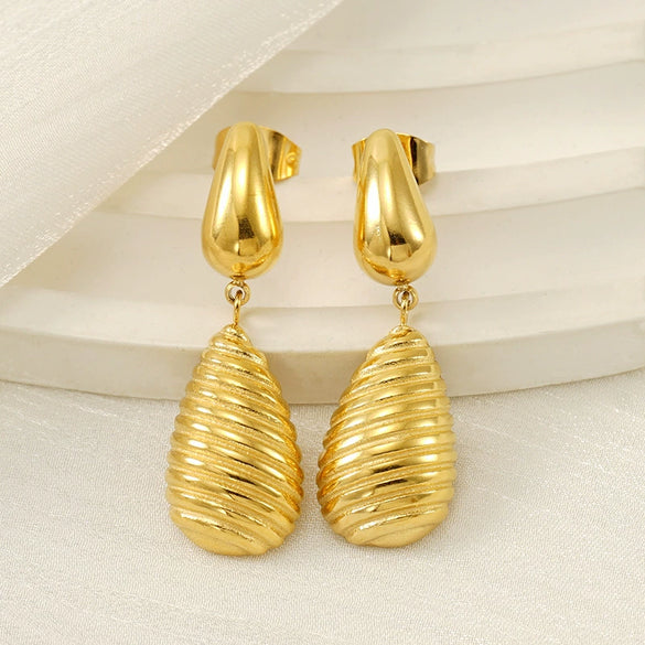 Wholesale Titanium Steel Geometric Fashion Retro Stud Earrings For Women With Electroplating
