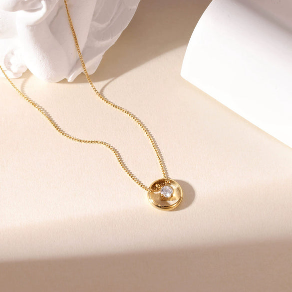 Wholesale Titanium Steel Geometric Hollow Pendant Electroplated Clavicle Necklace For Women