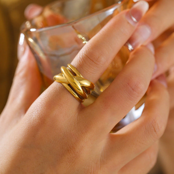 Wholesale 316L Stainless Steel Geometric Irregular Lines Interlaced Winding Ring 18K Gold Plated For Women