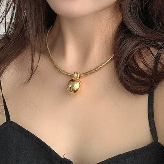 Wholesale Stainless Steel Geometric Metal Ball Pendant Necklace For Women With Water Wave Chain