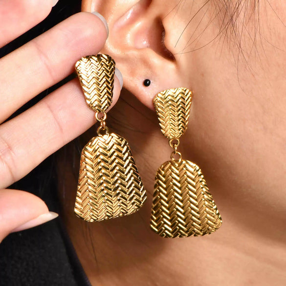 Wholesale Titanium Steel Geometric Retro Light Luxury Irregular Women's Earrings Electroplated Jewelry