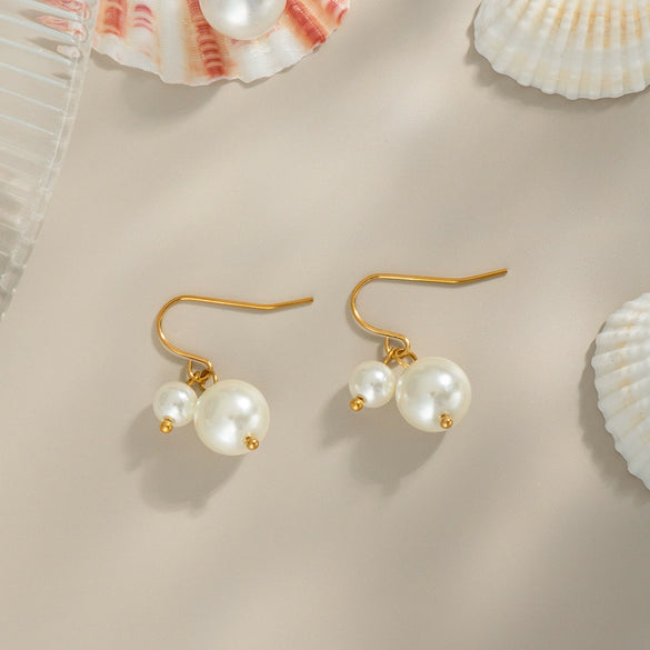 Wholesale Titanium Steel Geometric Retro Minimalist Pearl Stud Earrings With Pvd Vacuum Real Gold Electroplating For Girls