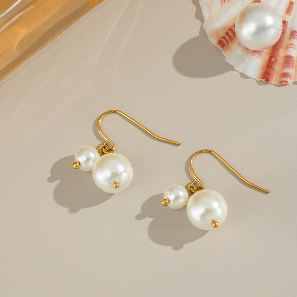 Wholesale Titanium Steel Geometric Retro Minimalist Pearl Stud Earrings With Pvd Vacuum Real Gold Electroplating For Girls