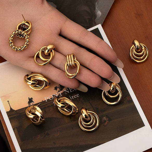 Wholesale Titanium Steel Geometric Retro Winding Light Luxury Style Electroplated Earrings