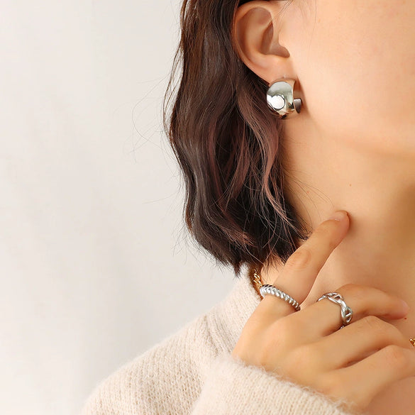 Wholesale Titanium Steel Geometric Smooth Cshaped Electroplated Earrings For Women