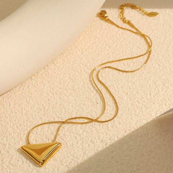 Wholesale 316L Stainless Steel Geometric Triangle Pendant Collarbone Chain Necklace With Electroplating For Women