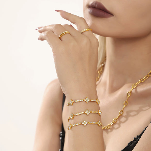 Wholesale 316L Stainless Steel Gimmel Fourleaf Flower Handmade Zircon Bracelet With Geometric Pattern Pvd Plated Real Gold Colorfree Unisex Jewelry