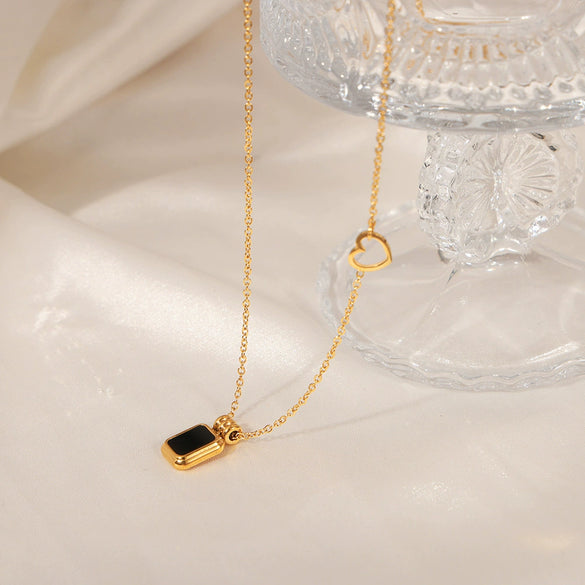 Wholesale 316L Stainless Steel Gold Plated Geometric Square Pendant Necklace For Women Simple Style