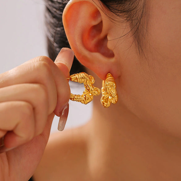 Wholesale 316L Stainless Steel Gold Plated Geometric U Shaped Twist Winding Earrings