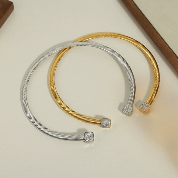 Wholesale 316L Stainless Steel Goldplated Bladeshaped Geometric Collar Jewelry Fashion Design