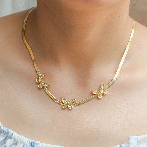 Wholesale Titanium Steel Goldplated Butterfly Snake Bone Chain Necklace With Electroplating Treatment For Women Natural Style