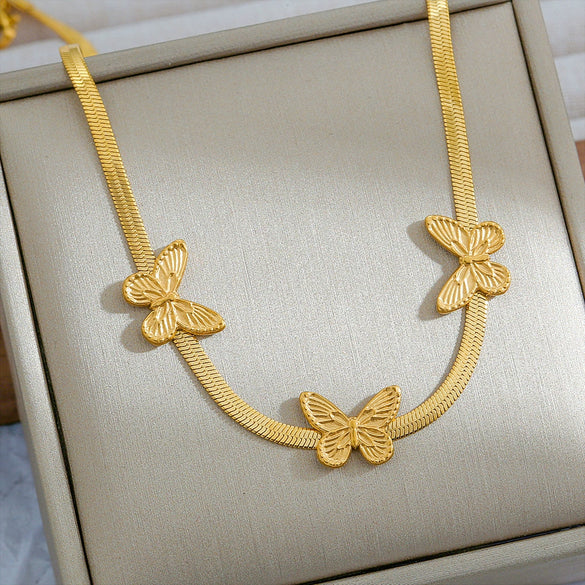Wholesale Titanium Steel Goldplated Butterfly Snake Bone Chain Necklace With Electroplating Treatment For Women Natural Style