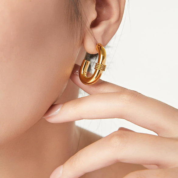 Wholesale 316L Stainless Steel Goldplated Geometric Ushaped Woven Twist Winding Design Women's Earrings