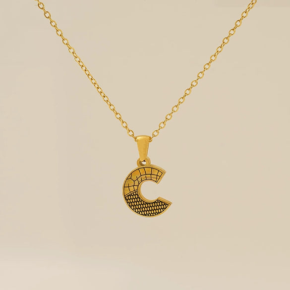 Wholesale Titanium Steel Goldplated Jewelry With Bark Pattern And English Letter Pendant Necklace Fashion Style Unisex