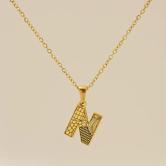 Wholesale Titanium Steel Goldplated Jewelry With Bark Pattern And English Letter Pendant Necklace Fashion Style Unisex