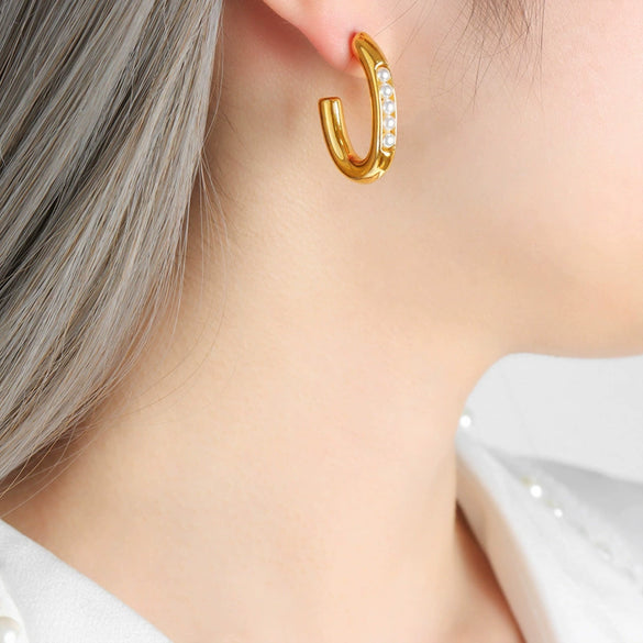 Wholesale 316L Stainless Steel Goldplated Ushape Imitation Pearl Inlaid Women's Retro Style Earrings