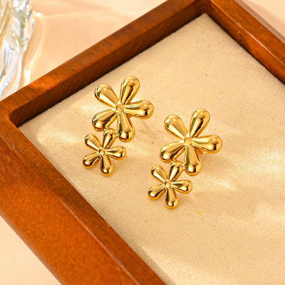 Wholesale Titanium Steel Heart And Oval Exaggerated Earrings With 18K Gold Plated Electroplating For Women
