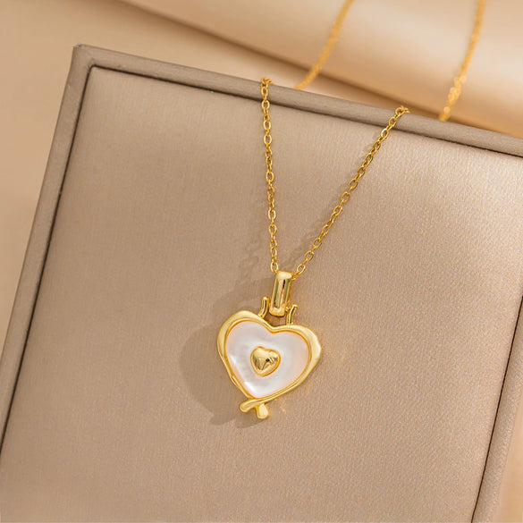 Wholesale Titanium Steel Heart Pendant Necklace With Geometric Design And Snake Bone Chain Electroplated For Women