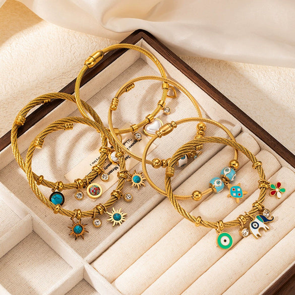 Wholesale Titanium Steel Heart Shape Electroplated Handmade Women's Retro Style Bracelet