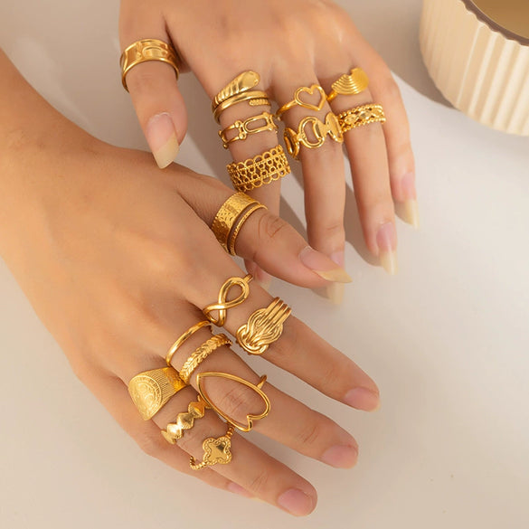 Wholesale Titanium Steel Heart Shaped Ring For Women 18K Gold Plated Hip Hop Style Simple And Popular