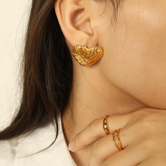 Wholesale 316L Stainless Steel Heartshaped Geometric Earrings With Electroplating Treatment