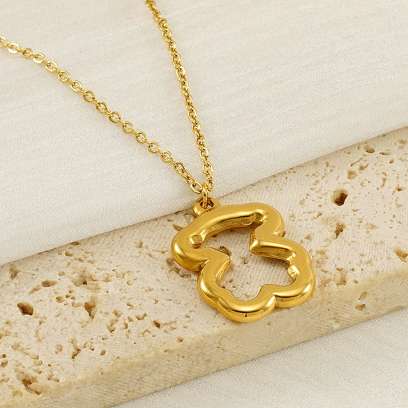 Wholesale 316L Stainless Steel Hollow Three Dimensional Bear Light Luxury Niche Women's Necklace With Electroplating