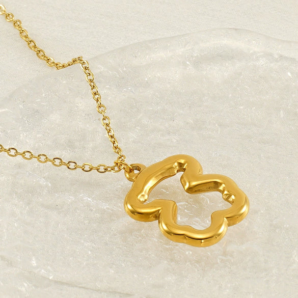 Wholesale 316L Stainless Steel Hollow Three Dimensional Bear Light Luxury Niche Women's Necklace With Electroplating
