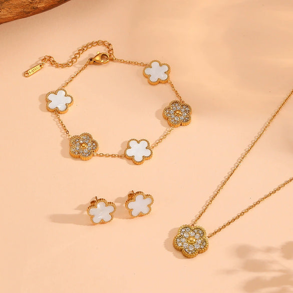 Wholesale Titanium Steel Jewelry Set With Diamond And Plants Flowers Pattern For Women