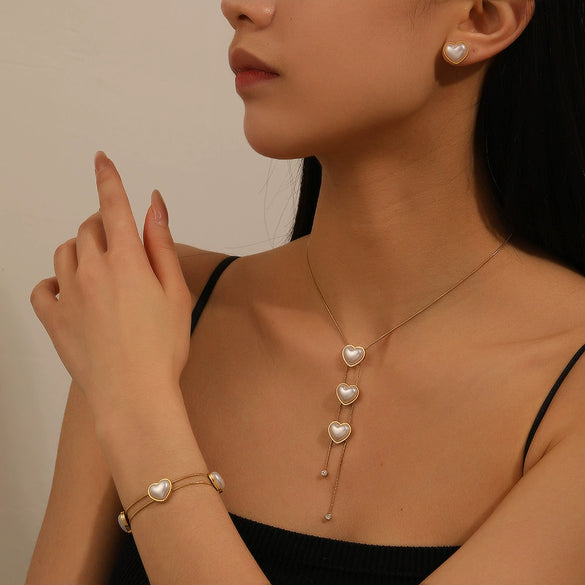 Wholesale Titanium Steel Jewelry With Love Heart Water Drop And Bell Patterns Box Chain Style For Women