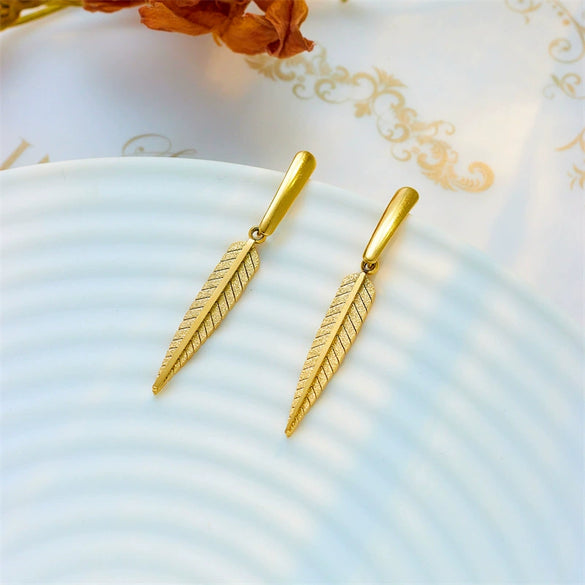 Wholesale Titanium Steel Leaf Earrings With Electroplating For Women