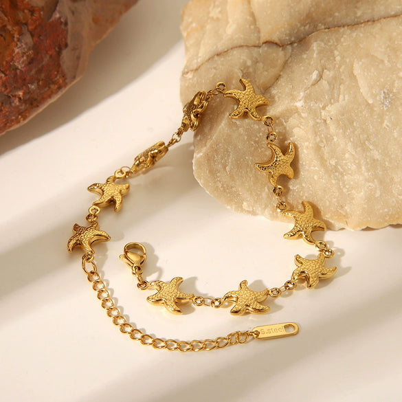 Wholesale Titanium Steel Love Drop Shaped Light Luxury Bracelet With Electroplating