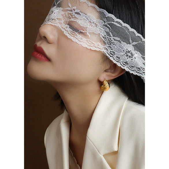 Wholesale 316L Stainless Steel Moon Pattern Exaggerated Croissant Earrings For Women
